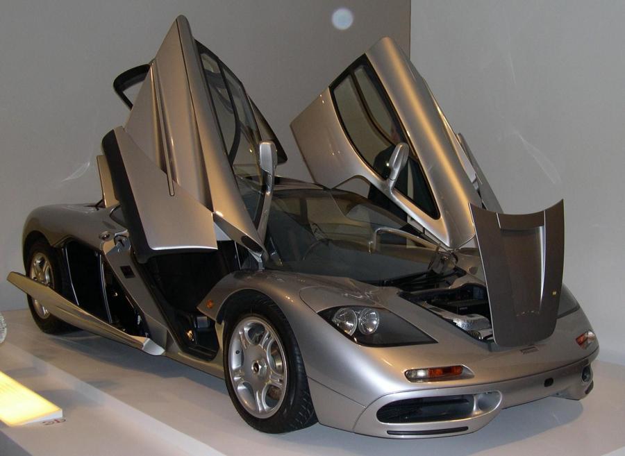 McLaren F1 1993 года  (фото 34 из 76)